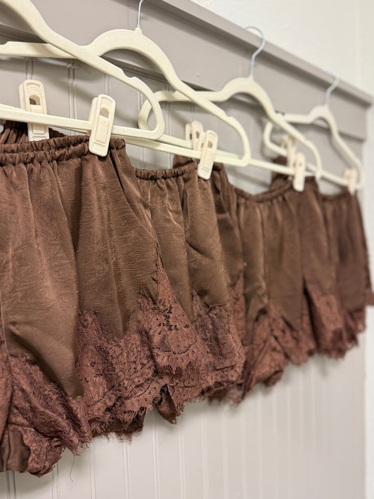 Elle Shorts- Espresso